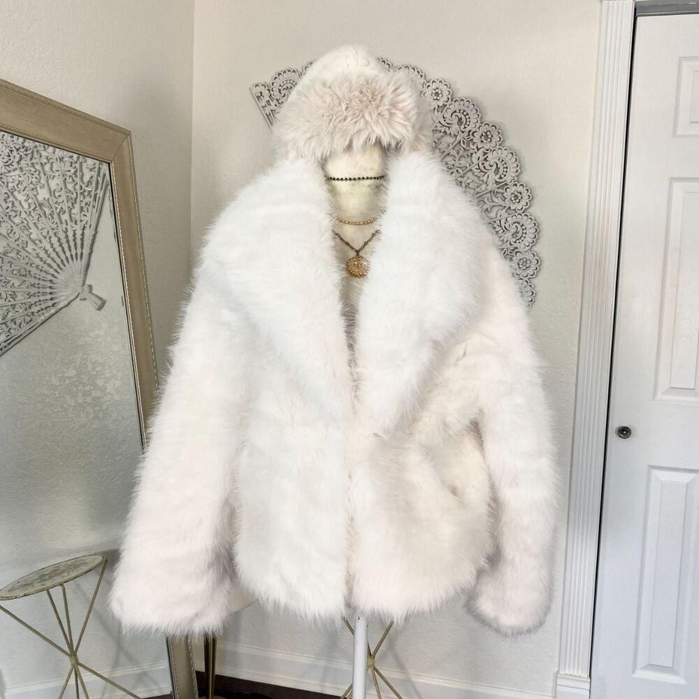 NEW Elegant Old Money Mobwife White Faux Fur Jacket & Hat Boom Instanbul L